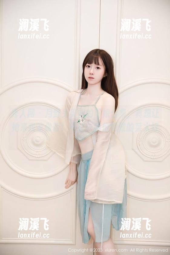 秀人网-月野兔美妞 秀人网 - 月野兔美妞的厨娘合集,真想让她来我家做饭!不过…我怕她做的菜太好吃。
