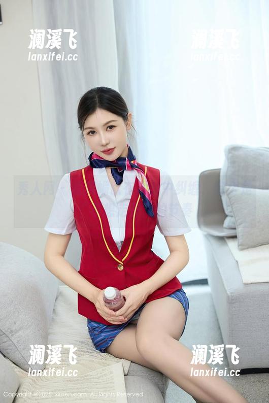 秀人网-舞媚歆 秀人网 - 看舞媚歆在黑丝中纠缠,完全是“不想走开”的节奏