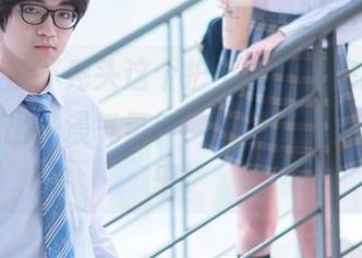 “秋楚楚不秃头这个护士装，看来打针也能营造出浪漫气氛？”原图资源火热发放中！