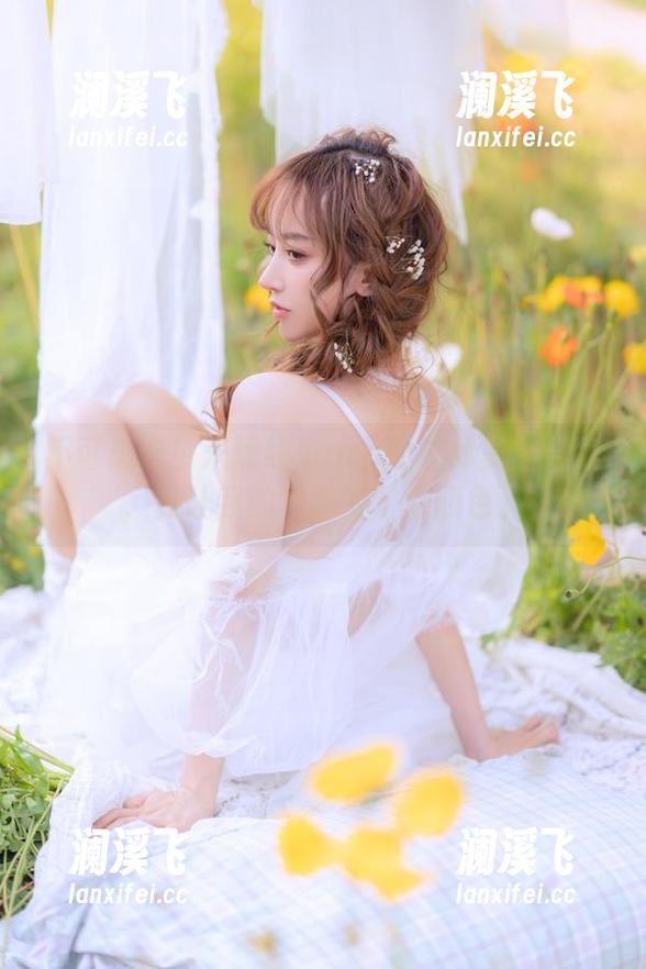 米线线sama 不可思议!米线线sama的连体美图合集,竟让我的早晨有了点颜色。