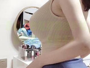 微密圈 – 最新紫色哒豚豚的学妹，怎么穿都好看！看图不？