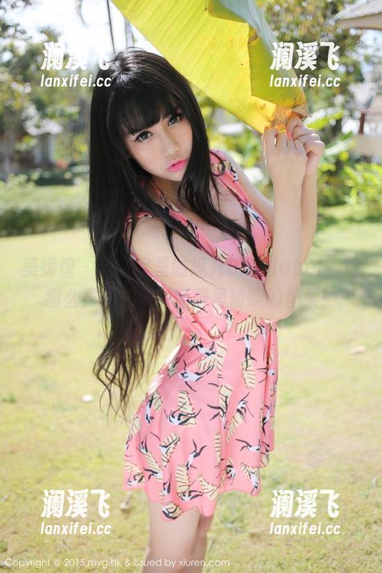 美媛馆-妮儿Bluelabel 美媛馆 - 办公室里的妮儿Bluelabel,没那么严肃,高清图册里偷吃的糖果!