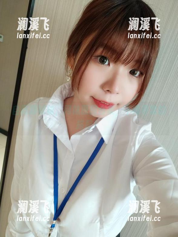 自闭颜球球 自闭颜球球,网袜原图合集,不同寻常的搭配!