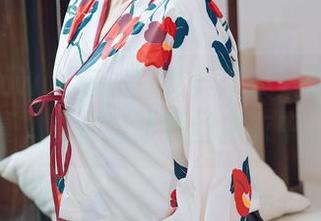 花漾show – 专注！艾栗栗栗栗栗栗吖写真，就在这张黑丝内衣中。