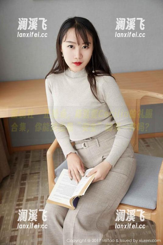 蜜桃社-陆萱萱Cecilia 蜜桃社 - 正经点,陆萱萱Cecilia的礼服合集,你能挑出最“安全”的那一件吗?