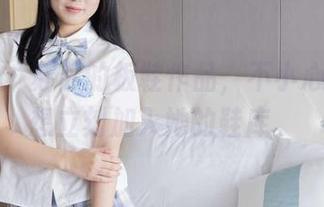 袜啵啵 – 苏苏的板鞋作品，不小心点开就想立刻加入她的鞋库。