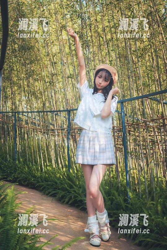 西瓜少女 内衣图集:西瓜少女眼中的私拍暗示,难道隐约提到夏天的味道?