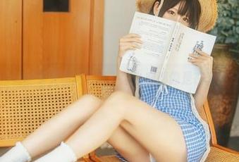 迷之呆梨的夏天私房写真，怎么穿都像是在随意打扮！