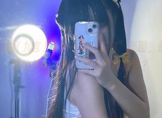 阿九从不咕咕(九言)的每一张“莫娜”美图，都是剧情反转的开始，哪一帧才是真相呢？