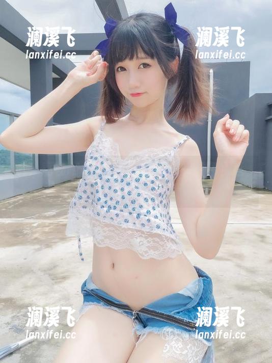 魔物喵nigisa 看,魔物喵nigisa在红裙里的图包精选,随便一看都是猫生赢家!